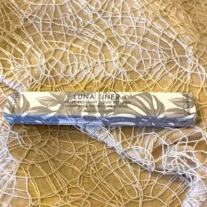 Seraphine Botanicals-Luna Liner. Black Liquid Eye-Liner. In Box & Never Used.